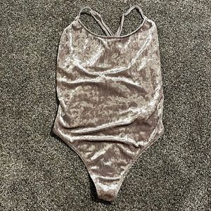 Full Tilt velvet bodysuit, M - fits S, soft pink